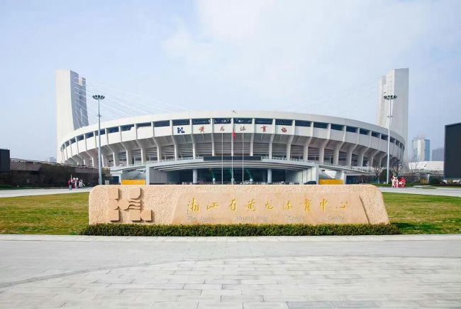 黑老大的三百六十五天免费